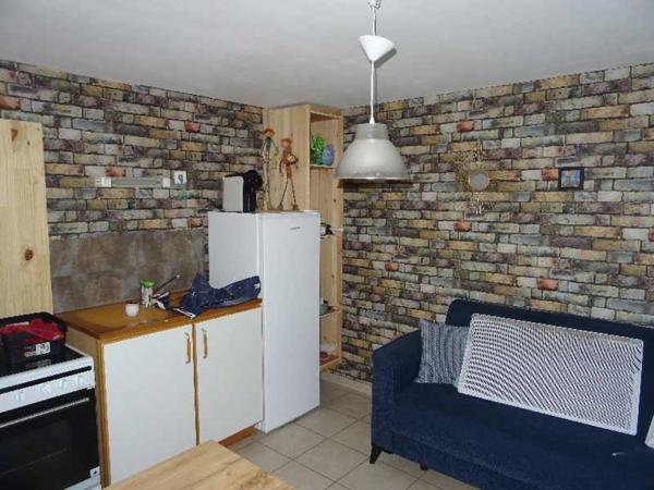 NEUVIC ENTIER A 20 MINUTES EST DE LIMOGES MAISON SUR SOUS SOL SEMI ENTERRE 4 CHAMBRES SUR UN TERRAIN DE 6400 M²