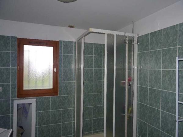 NEUVIC ENTIER A 20 MINUTES EST DE LIMOGES MAISON SUR SOUS SOL SEMI ENTERRE 4 CHAMBRES SUR UN TERRAIN DE 6400 M²