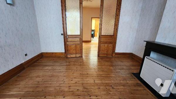 ROSENDAEL CENTRE

Immeuble de rapport comprenant 3 appartements de type F2 :

Au RDC :  Ent...