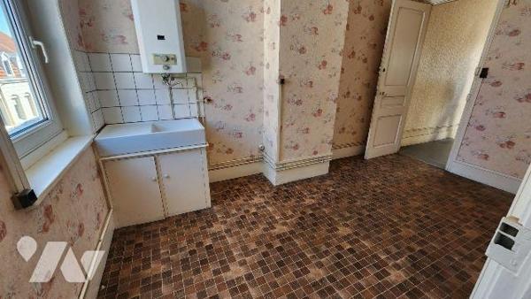 ROSENDAEL CENTRE

Immeuble de rapport comprenant 3 appartements de type F2 :

Au RDC :  Ent...