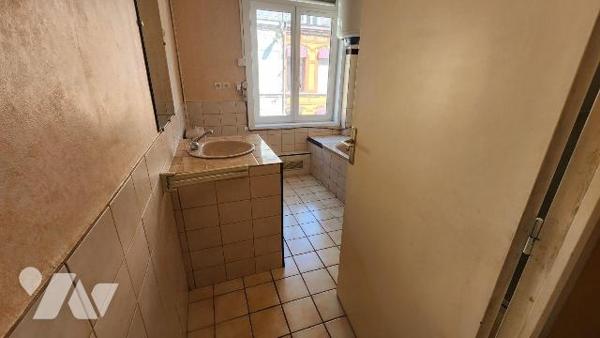 ROSENDAEL CENTRE

Immeuble de rapport comprenant 3 appartements de type F2 :

Au RDC :  Ent...