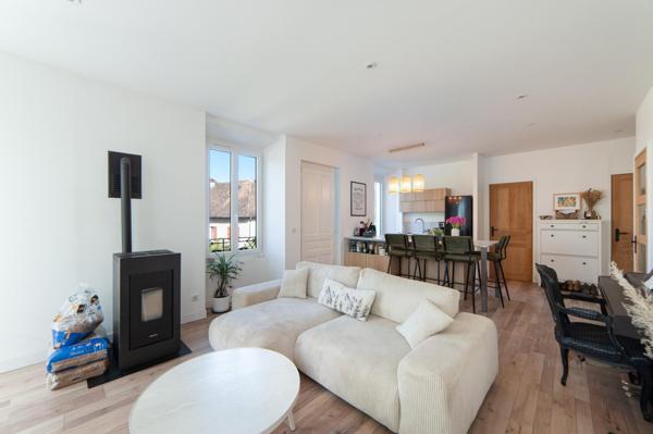 Appartement 3 pièces 60m² centre Brison proche lac