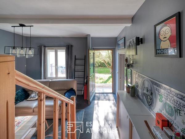 Maison de caractère avec piscine, dépendance et grand terrain