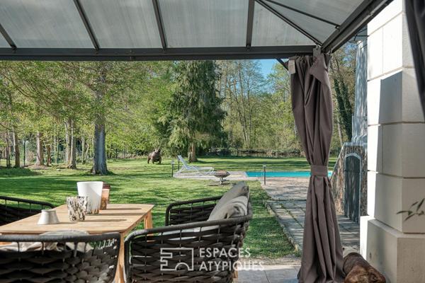 Maison de caractère avec piscine, dépendance et grand terrain