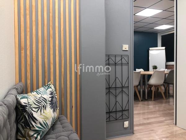 Local professionnel 65m2