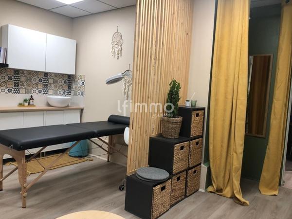 Local professionnel 65m2