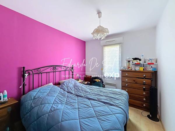 Appartement T2 de 40m² environ avec balcon exposé Ouest + 2 places parking privatives