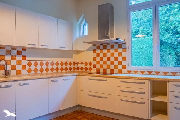 Maison à vendre |  Sadirac |  7 pièces | 262 m²