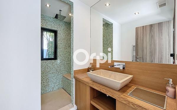 Maison à vendre    4 pièces •  Sainte-Maxime