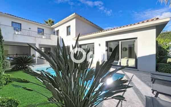 Maison à vendre    4 pièces •  Sainte-Maxime