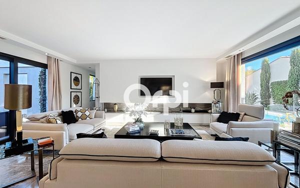 Maison à vendre    4 pièces •  Sainte-Maxime