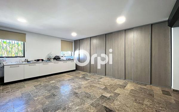 Maison à vendre    4 pièces •  Sainte-Maxime