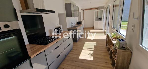 Maison
         7 pièces
        - 166 m²