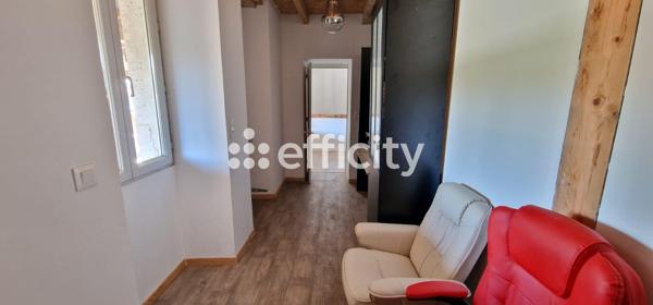 Maison
         7 pièces
        - 166 m²