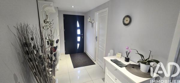 Maison à vendre 7 pièces 179 m² Saint-Denis-en-Val