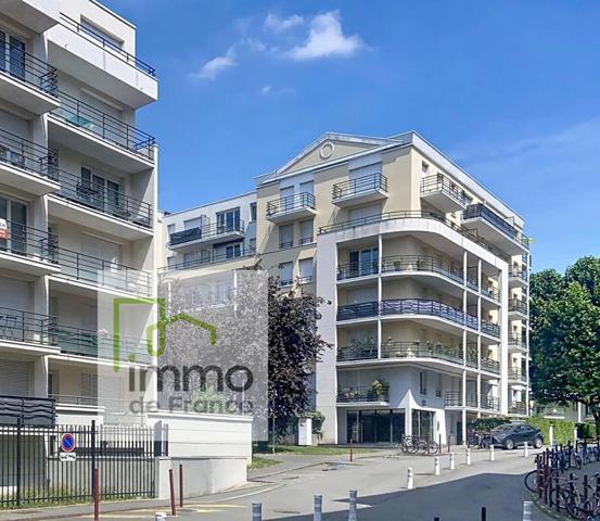Parking / Box à vendre à Lille (59000)
