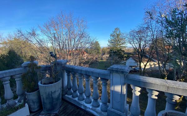 Appartement à vendre    6 pièces • 156,79 m2 Sainte-Foy-lès-Lyon