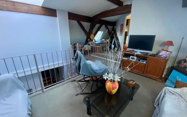Appartement à vendre    6 pièces • 156,79 m2 Sainte-Foy-lès-Lyon