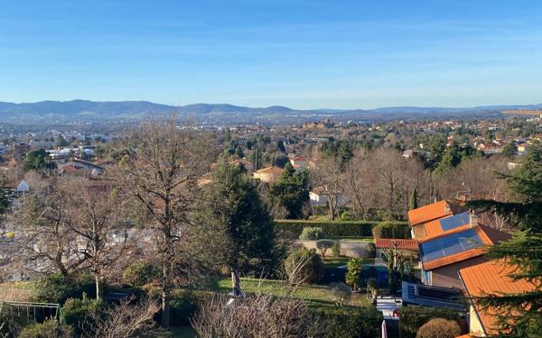 Appartement à vendre    6 pièces • 156,79 m2 Sainte-Foy-lès-Lyon