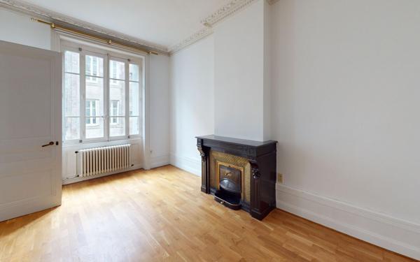 Appartement à louer    3 pièces • 101,06 m2 Saint-Étienne