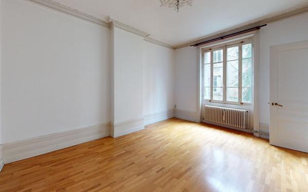 Appartement à louer    3 pièces • 101,06 m2 Saint-Étienne