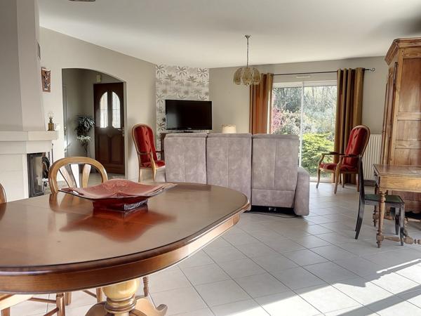 Maison 3 chambres + 45m² de garage + 80m² de hangar