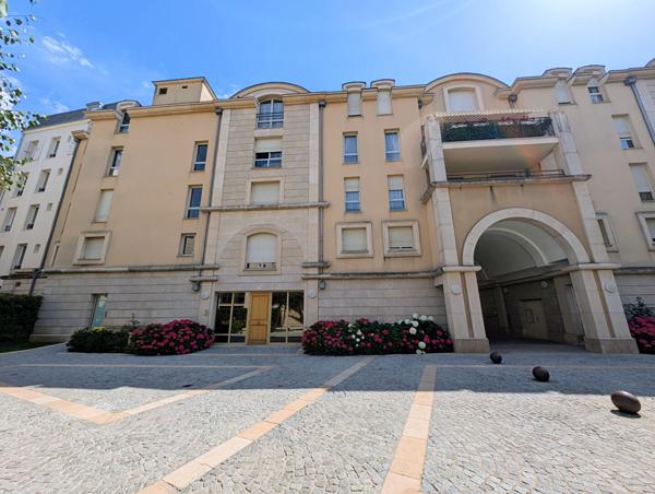 Maisons-Laffitte Centre 4 pièces de 81 m² avec loggia à 2 min du RER , Maisons laffitte Maisons-Laffitte Centre 4 pièces de 81 m² avec loggia à 2 min du RER , Maisons laffitte