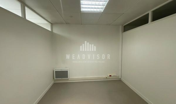 A VENDRE : LOCAL COMMERCIAL DE 157,57 M² + COMBLES