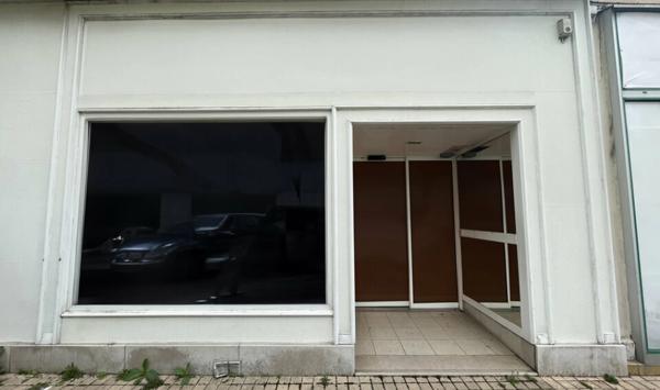 A VENDRE : LOCAL COMMERCIAL DE 157,57 M² + COMBLES