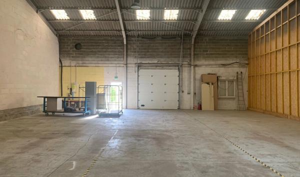 A LOUER : LE MANS NORD - LOCAL DE STOCKAGE D'ENVIRON 270 M².