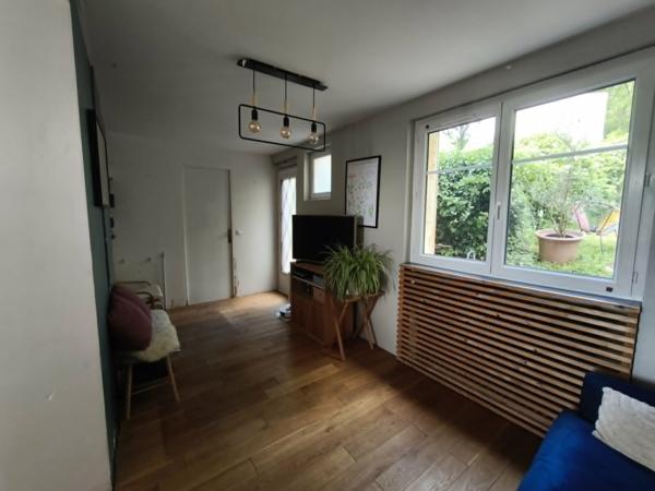 Maison
         6 pièces
        - 90 m² Exclusivité