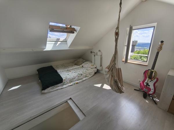 Maison
         6 pièces
        - 90 m² Exclusivité
