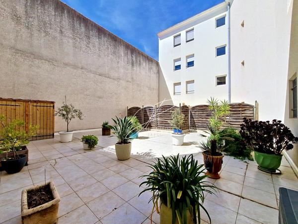 Appartement T3 77 m² 2 chambres terrasse et garage