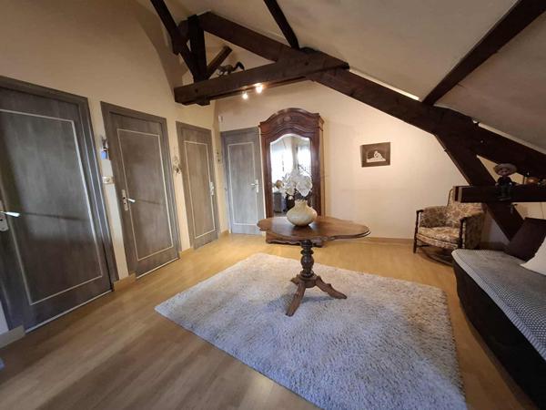 Le Creusot magnifique maison 122m2, deux chambres , 581m2 de terrain clos