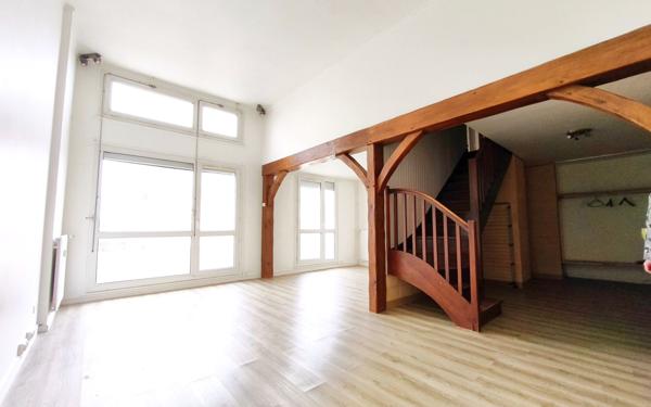 Appartement à vendre    5 pièces •  Compiègne