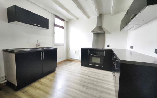 Appartement à vendre    5 pièces •  Compiègne