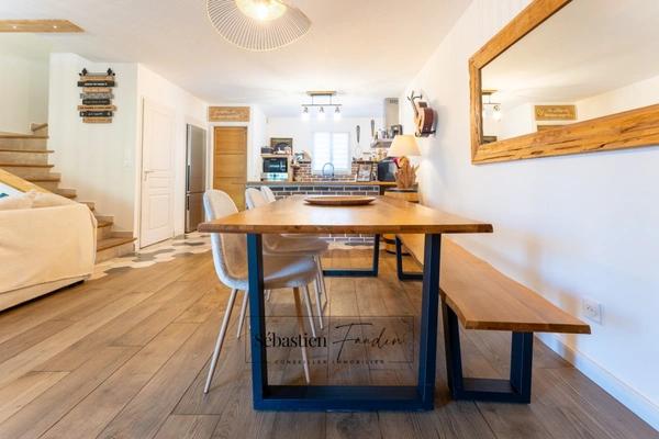 Dpt Var (83), à vendre LE BEAUSSET appartement T4 de 84 m² - Terrasse de 18 m² - Stationnement privatif - Résidence sécurisée