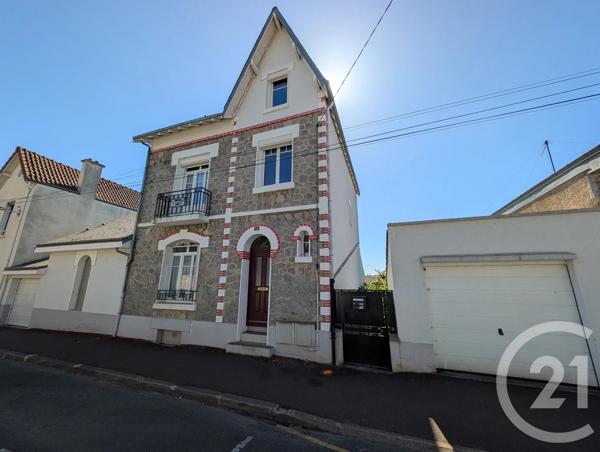 Maison à vendre  9 pièces - 219,36 m 2   LIMOGES  - 87