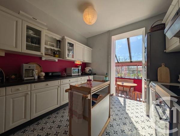 Maison à vendre  9 pièces - 219,36 m 2   LIMOGES  - 87
