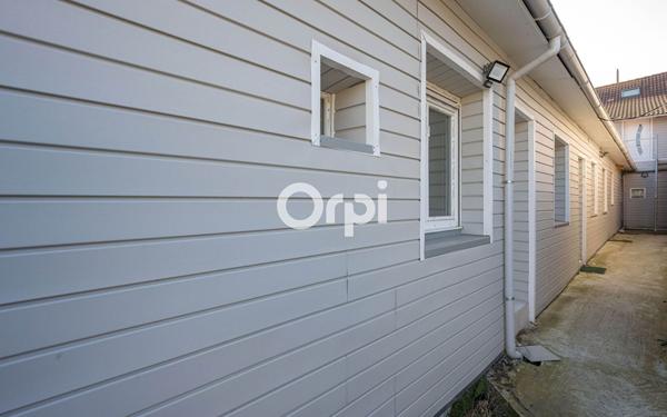 Immeuble à vendre    11 pièces • 210 m2 Courcelles-lès-Lens