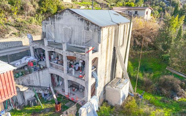 Maison à vendre    5 pièces •  Drap