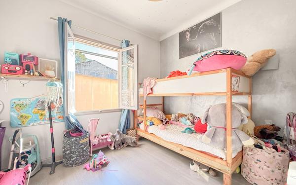 Maison à vendre    5 pièces •  Drap