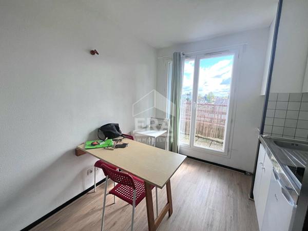 LOCATION MEUBLEE - PAU  UNIVERSITE -  T1 meublé de 20m² avec balcon et parking