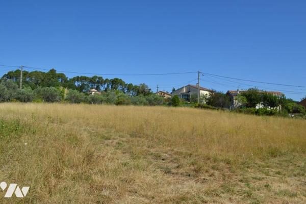 3 Parcelles de terrain à bâtir