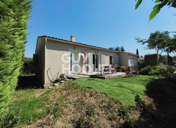 EXCLUSIVITÉ - Charmante maison de plain-pied de 2014 avec 3 chambres et garage à MONTEUX -