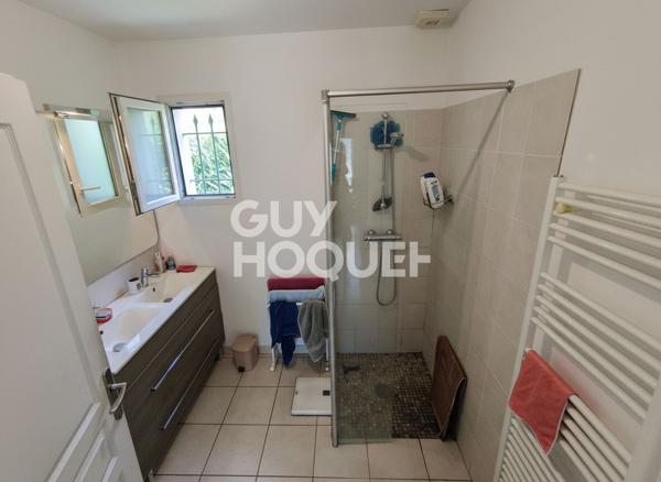 EXCLUSIVITÉ - Charmante maison de plain-pied de 2014 avec 3 chambres et garage à MONTEUX -