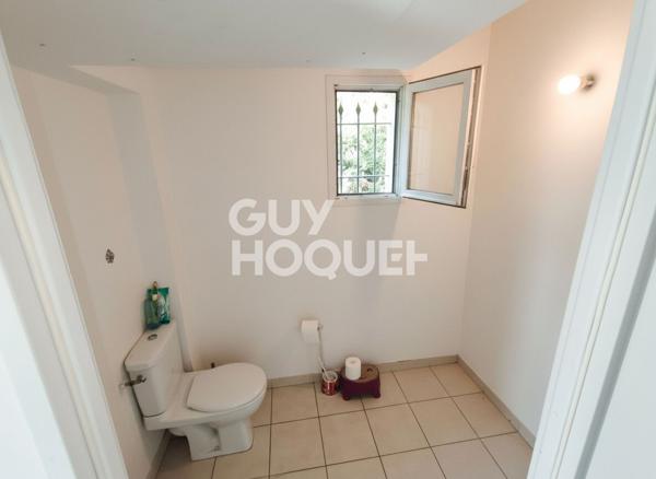 EXCLUSIVITÉ - Charmante maison de plain-pied de 2014 avec 3 chambres et garage à MONTEUX -