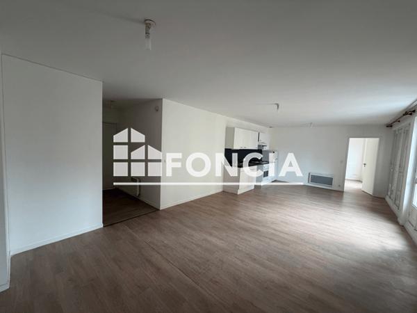 Location Appartement 2 pièces 54.78 m² - 2 PLACE JEANNE HACHETTE Beauvais 60000