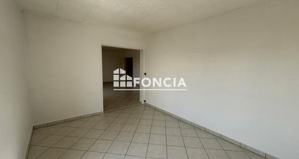 Location Appartement 4 pièces 86.49 m² - Pierrelatte 26700