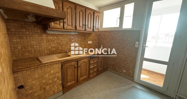 Location Appartement 4 pièces 86.49 m² - Pierrelatte 26700